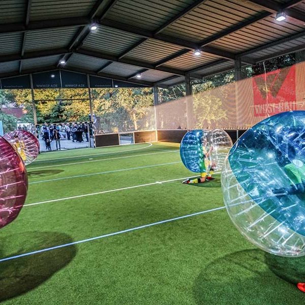 Bubble-Soccer in der GFA-Arena in Simmern
